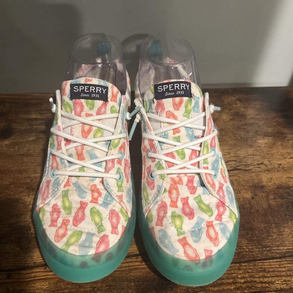 Sperry Top Sider Lace Up Shoes Kids 3M All Over Print Colorful Fish Gum Sole